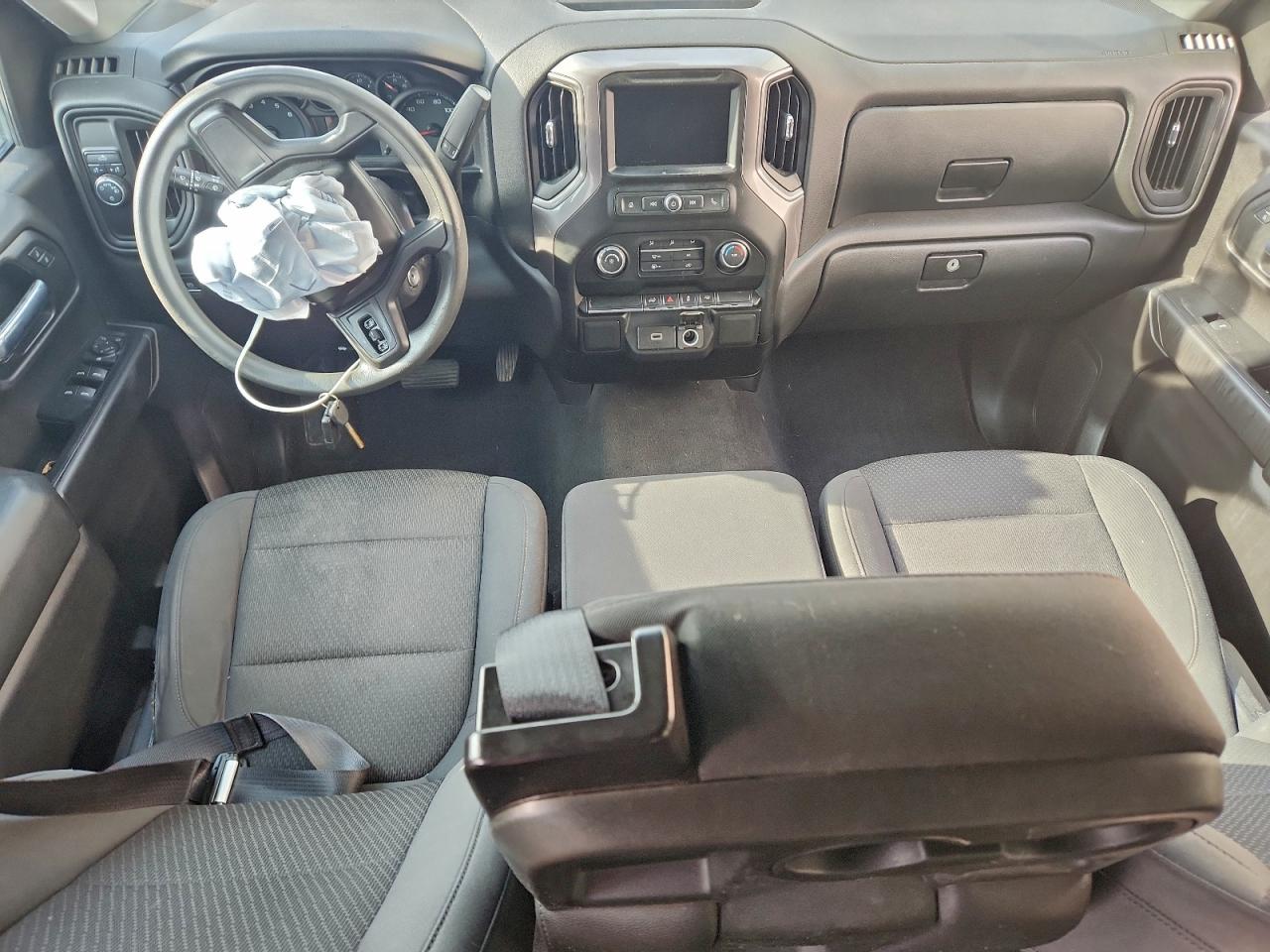 CHEVROLET SILVERADO C1500 CUSTOM