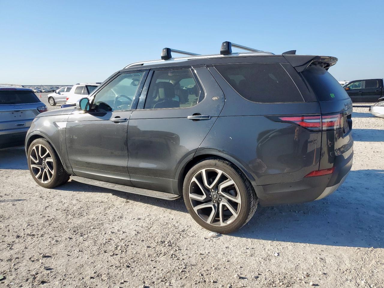 LAND ROVER DISCOVERY HSE LUXURY