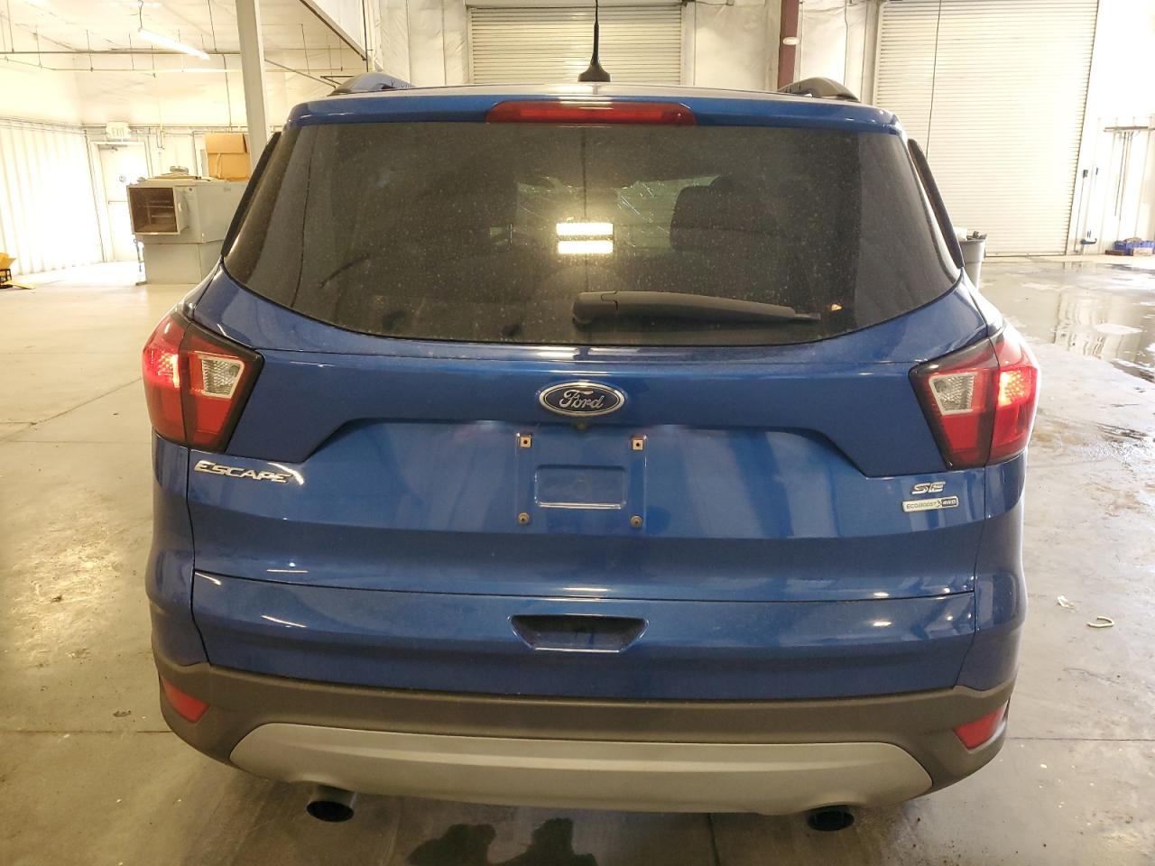 FORD ESCAPE SE
