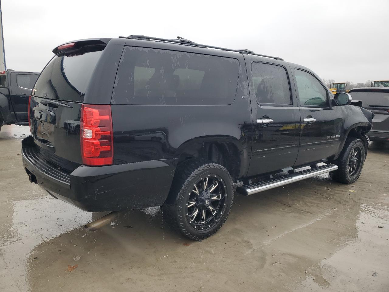 CHEVROLET SUBURBAN K2500 LT