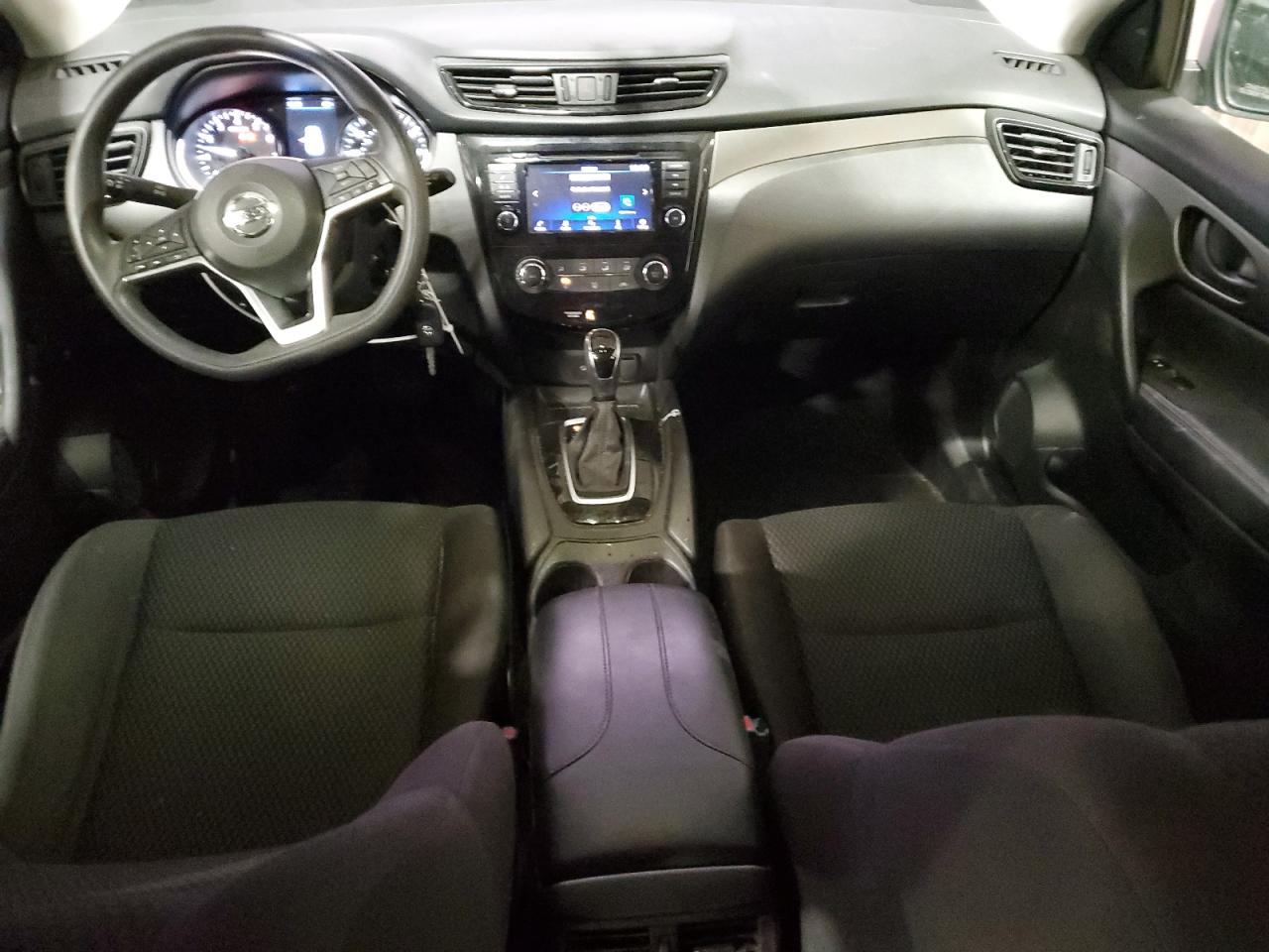 NISSAN ROGUE SPORT S