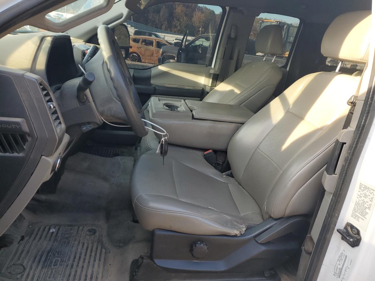 FORD F-250 SUPER DUTY