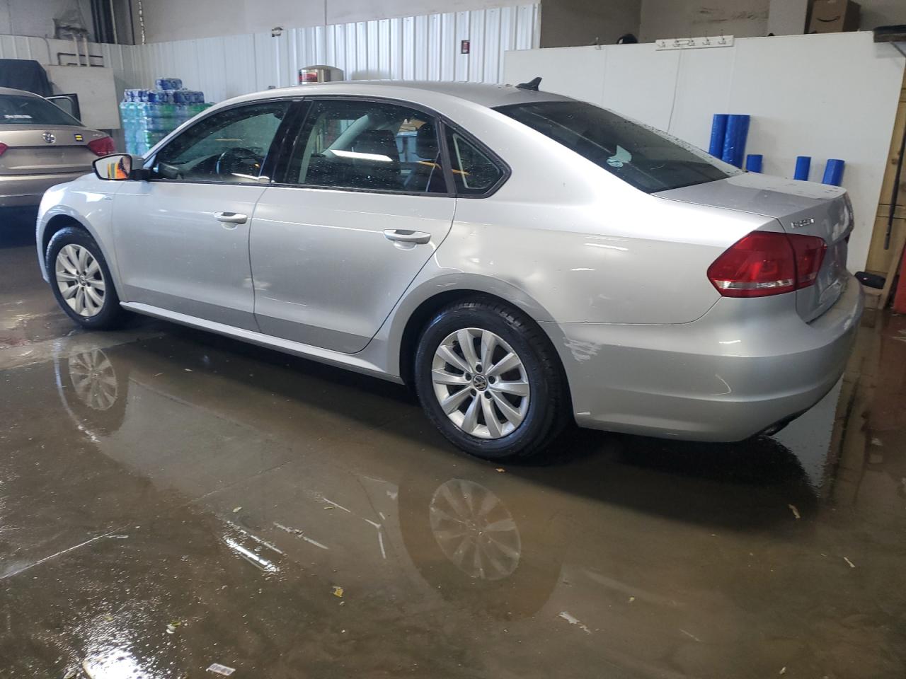 VOLKSWAGEN PASSAT S