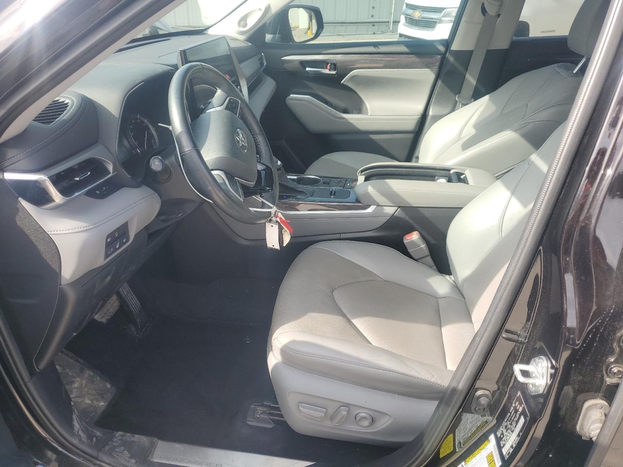 TOYOTA HIGHLANDER PLATINUM