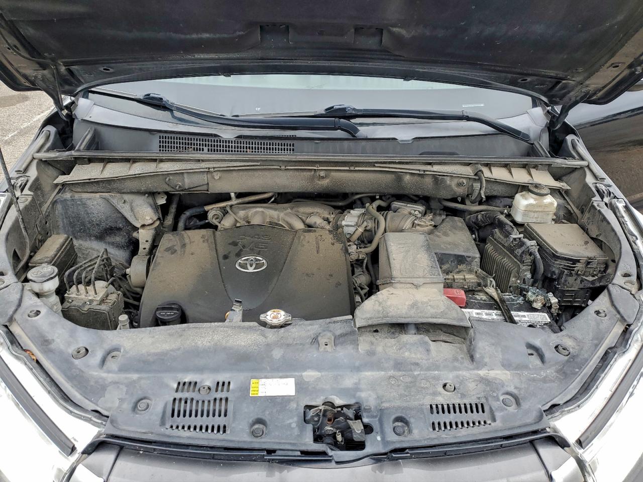 TOYOTA HIGHLANDER LE