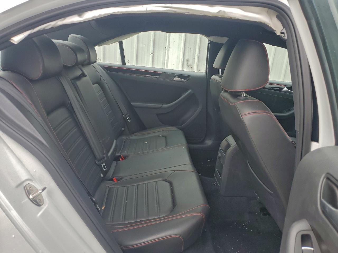 VOLKSWAGEN JETTA GLI