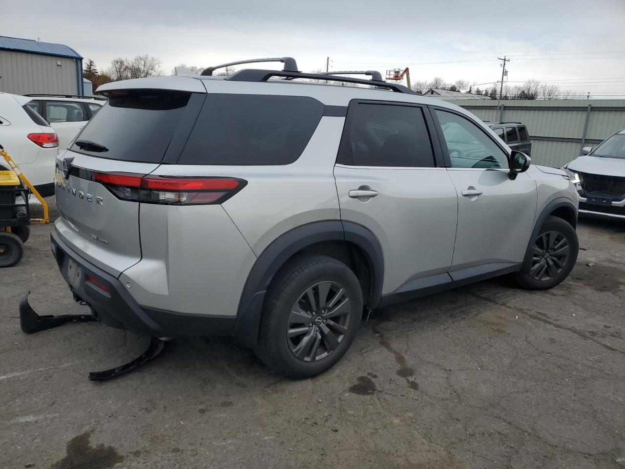 NISSAN PATHFINDER SV