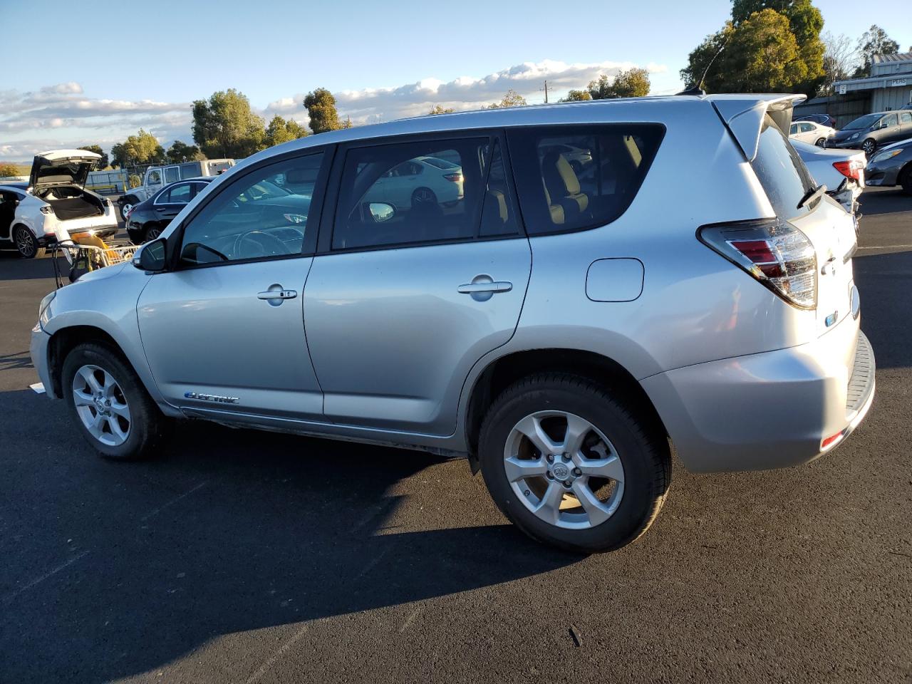 TOYOTA RAV4 EV
