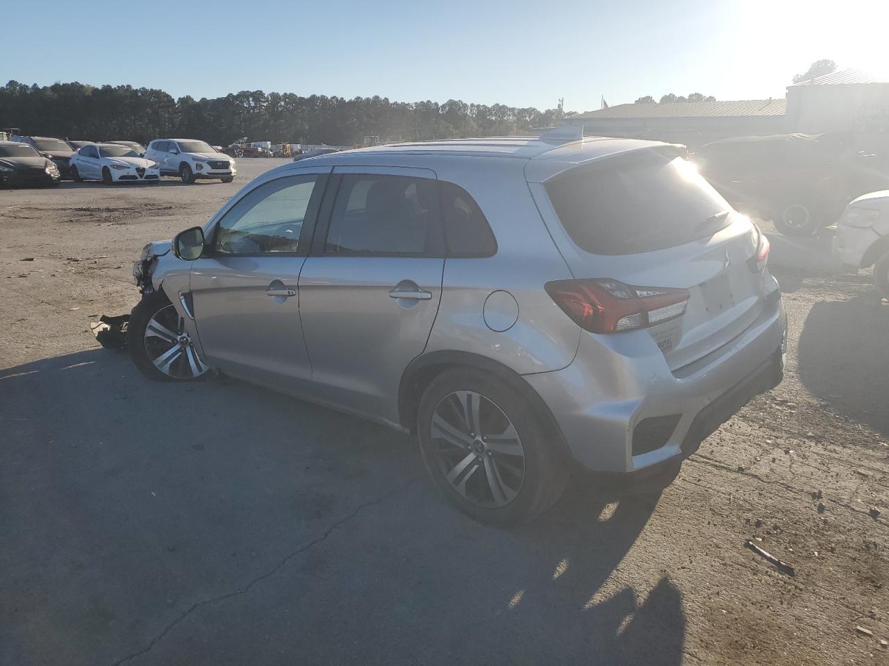 MITSUBISHI OUTLANDER SE