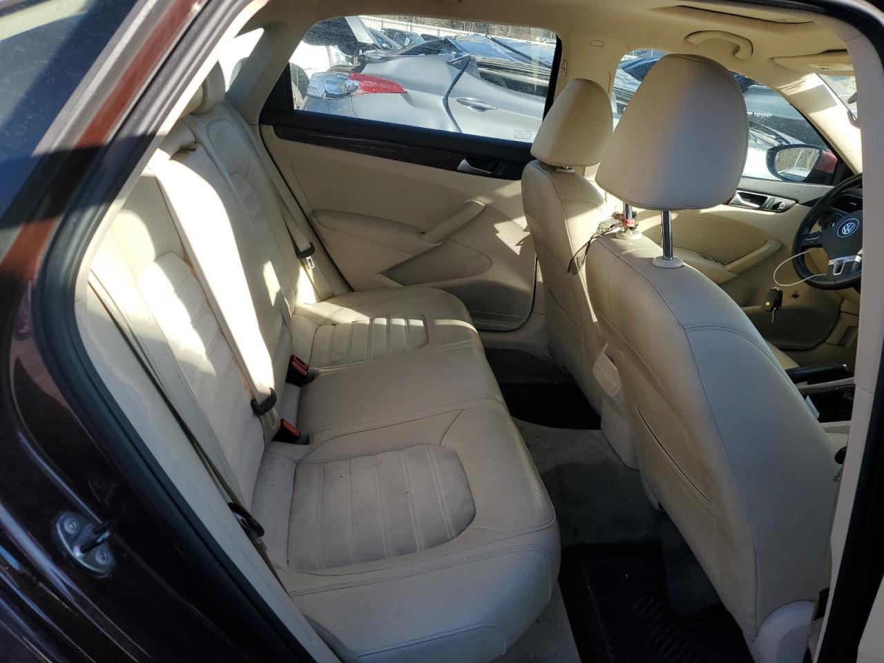 VOLKSWAGEN PASSAT SEL