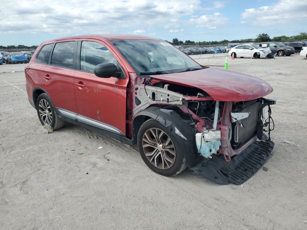 MITSUBISHI OUTLANDER ES