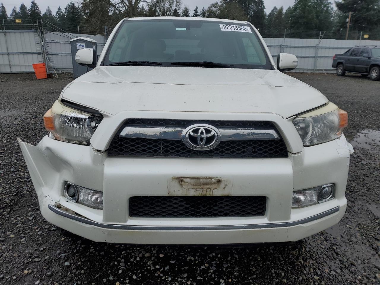 TOYOTA 4RUNNER SR5
