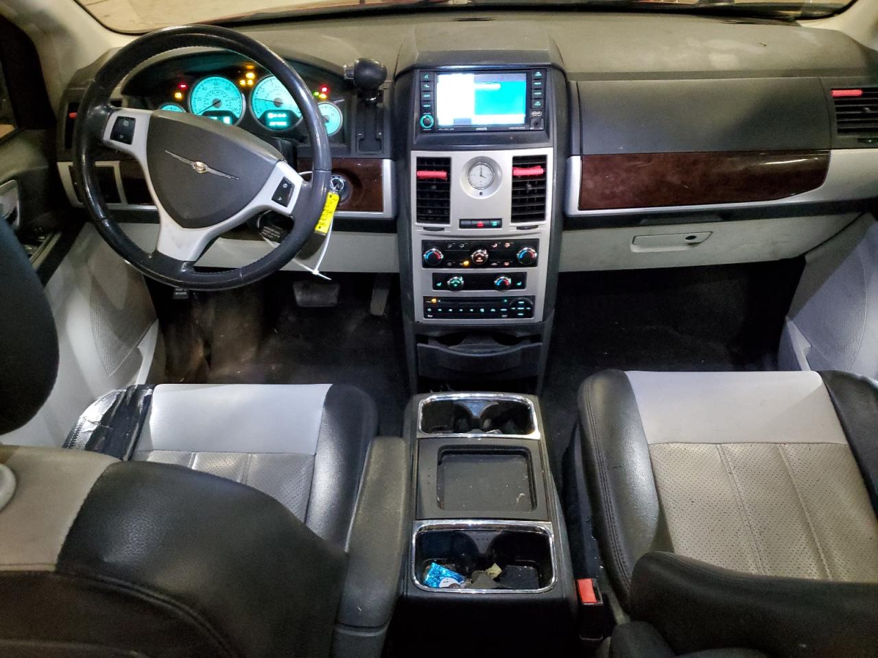 CHRYSLER TOWN & COUNTRY TOURING PLUS