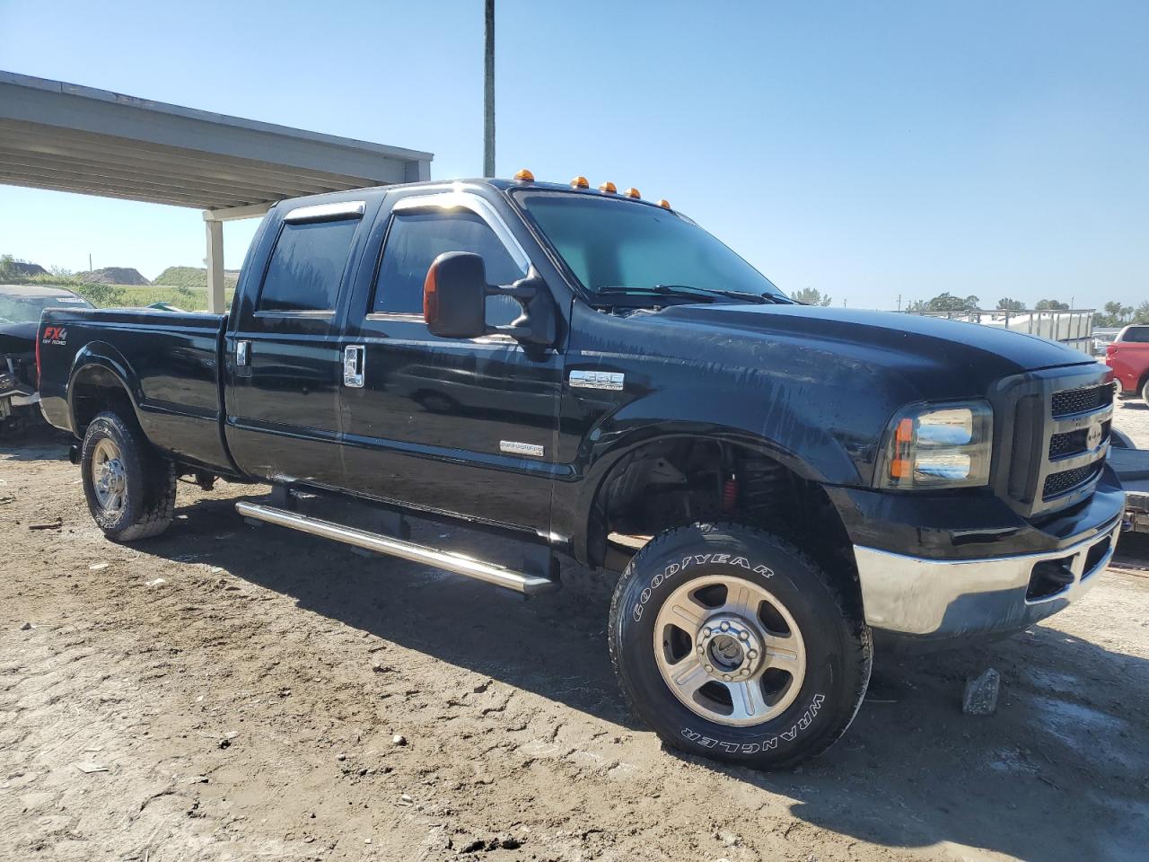 Lot #3296928833 2005 FORD F350 SRW S