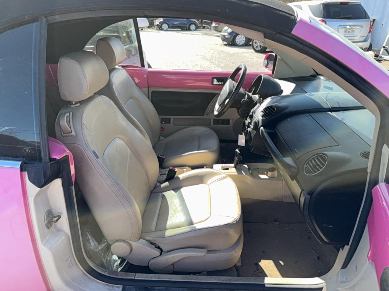 Lot #3285830910 2008 VOLKSWAGEN NEW BEETLE