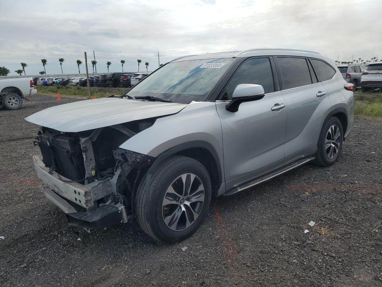 TOYOTA HIGHLANDER XLE