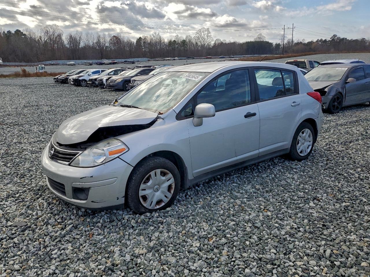 NISSAN VERSA S