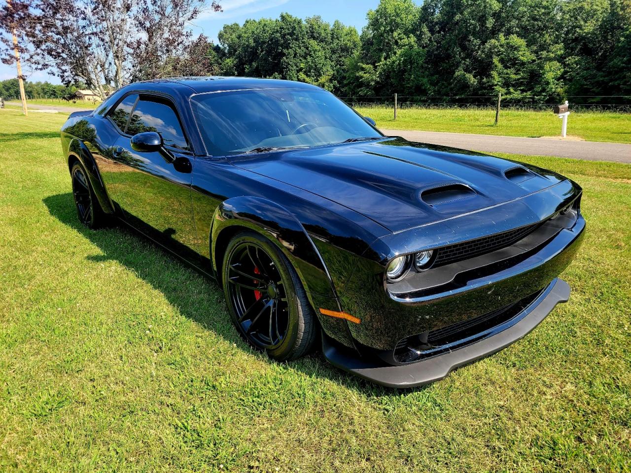 DODGE CHALLENGER SRT HELLCAT