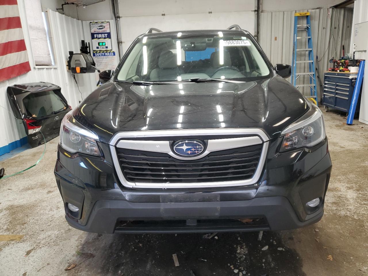 SUBARU FORESTER PREMIUM