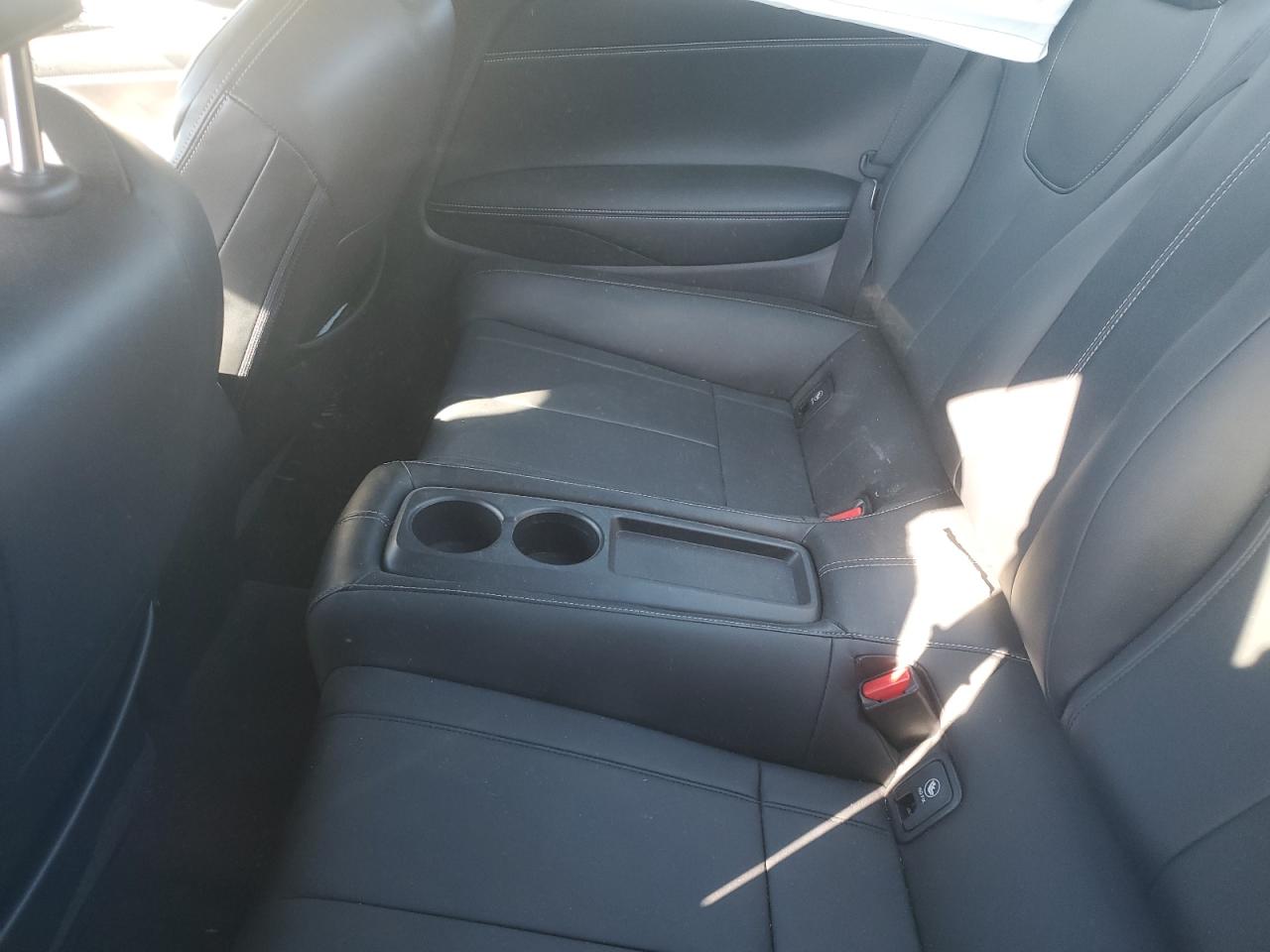 INFINITI Q60 LUXE 300