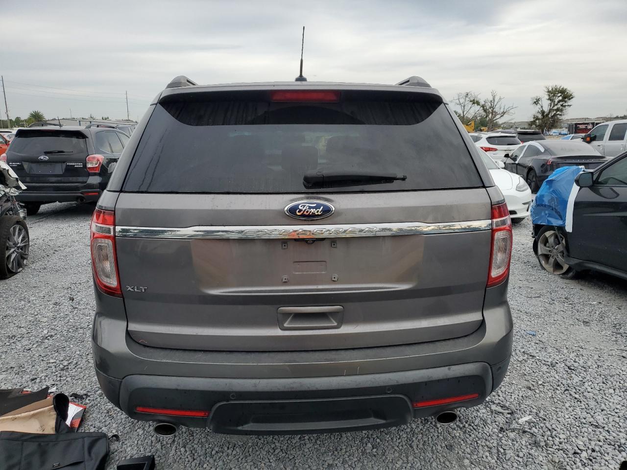 FORD EXPLORER XLT