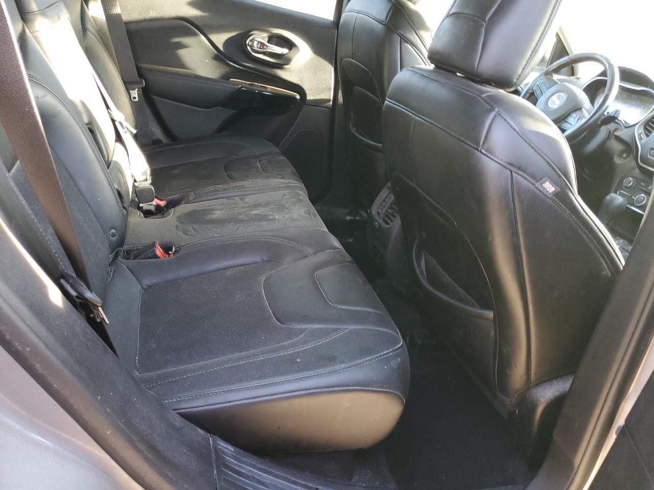 JEEP GRAND CHEROKEE LATITUDE PLUS