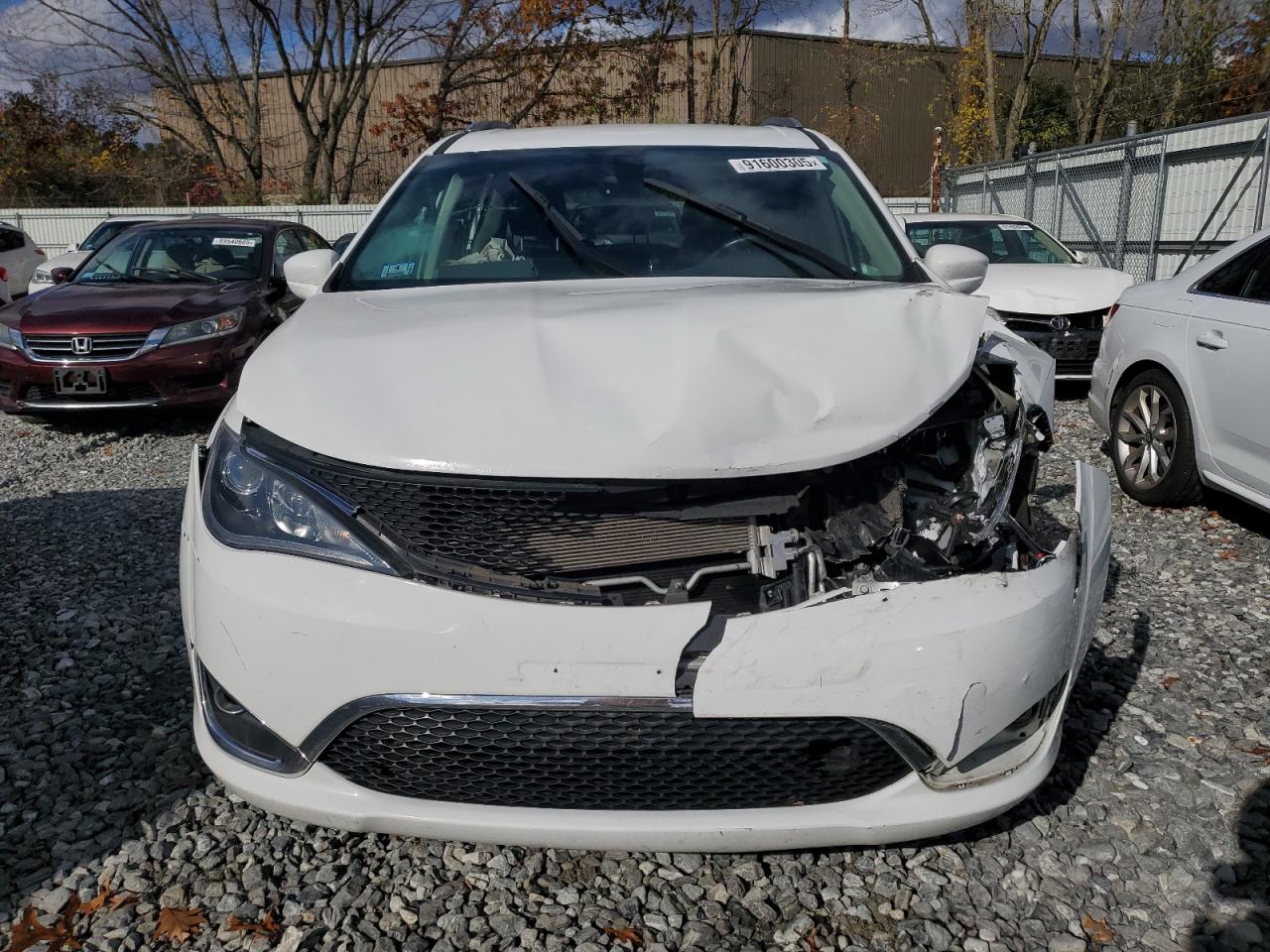 CHRYSLER PACIFICA TOURING L