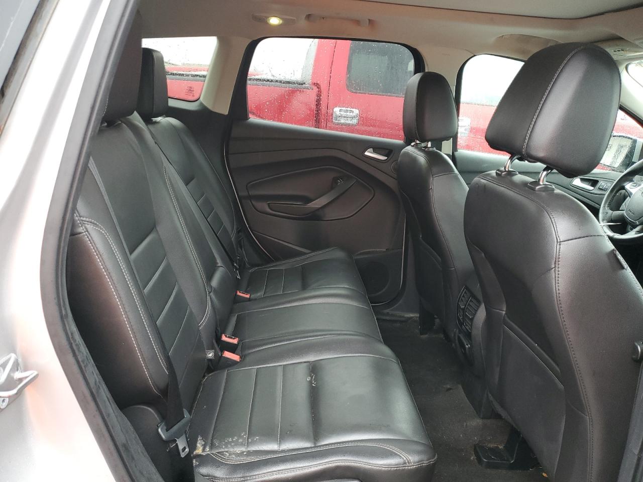 FORD ESCAPE TITANIUM