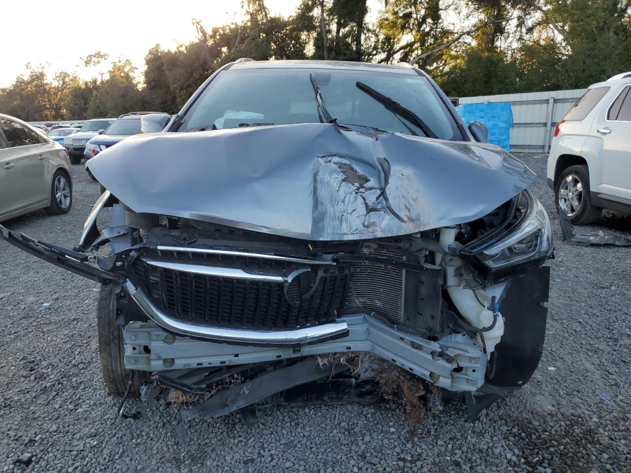 BUICK ENCLAVE ESSENCE