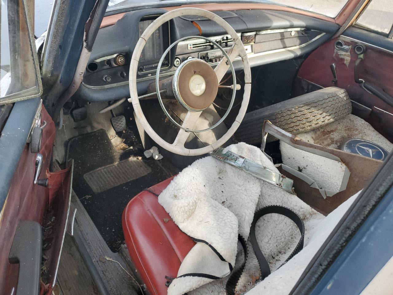 Lot #3283106751 1969 MERCEDES-BENZ 190 D SEDA