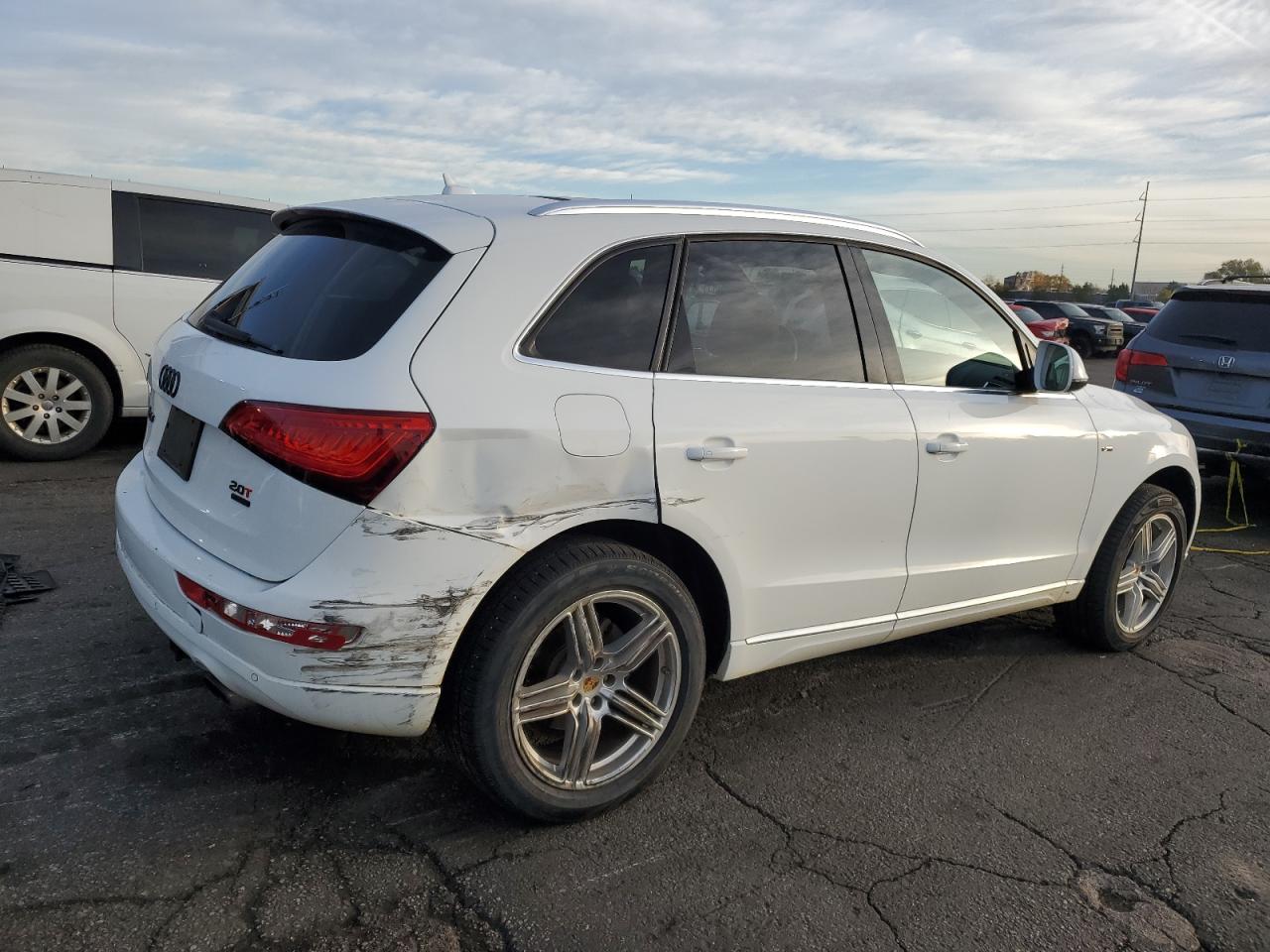 AUDI Q5 PREMIUM PLUS