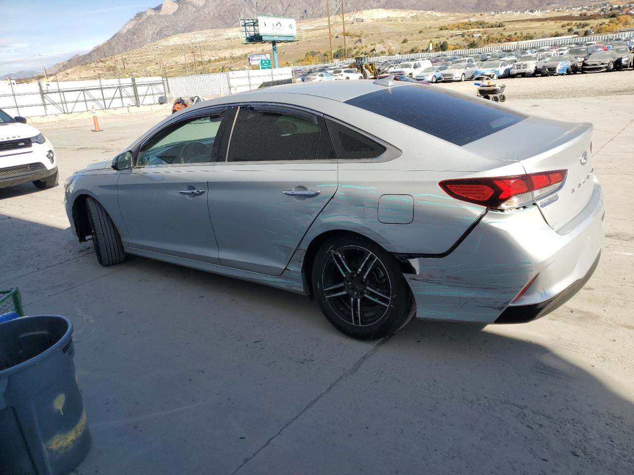 HYUNDAI SONATA SPORT
