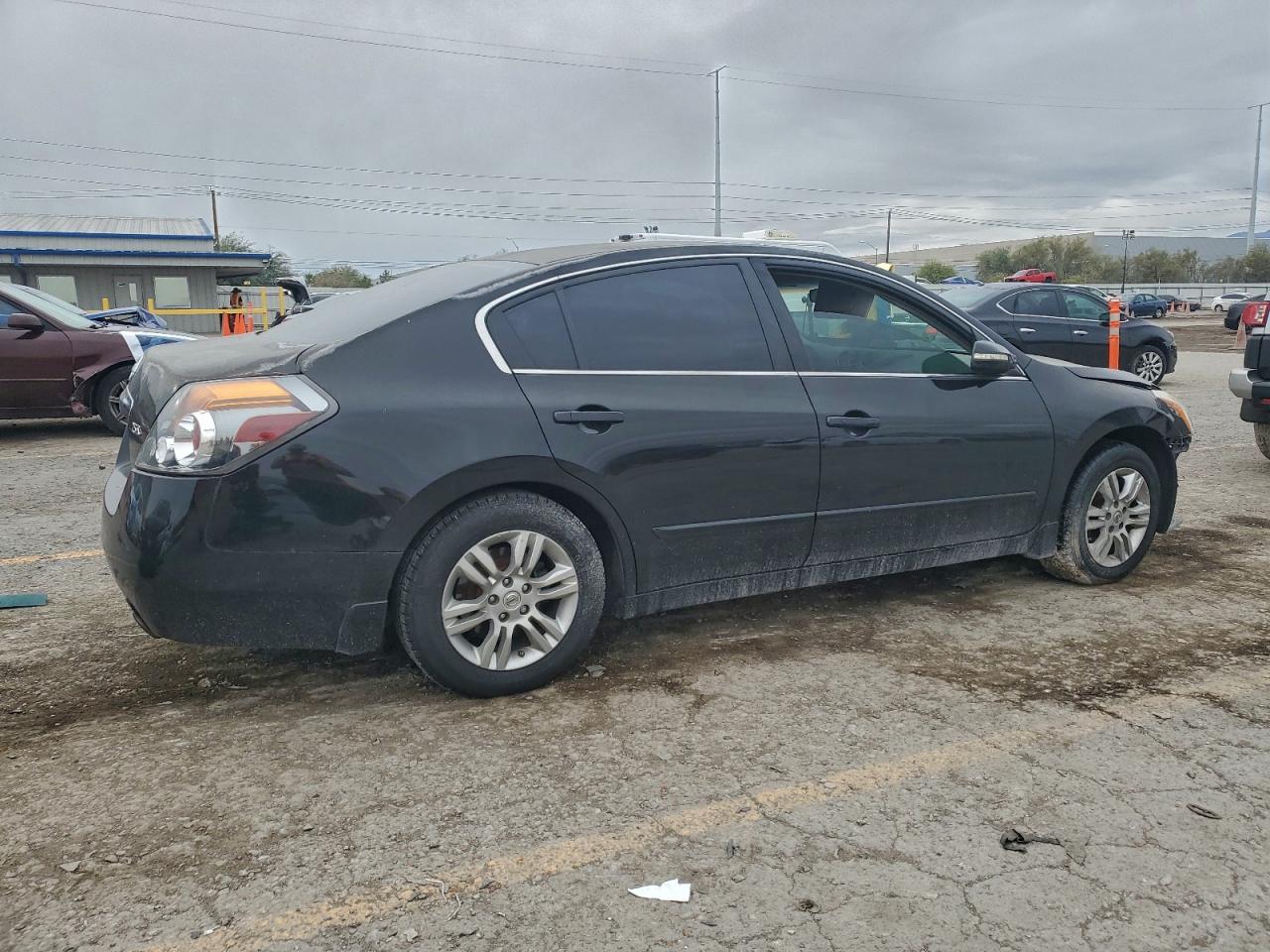 NISSAN ALTIMA BASE