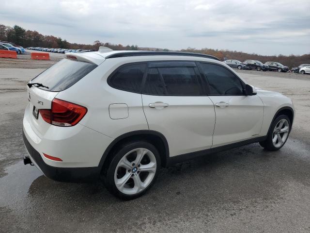 2015 BMW X1 XDRIVE3 WBAVM5C58FVV94487