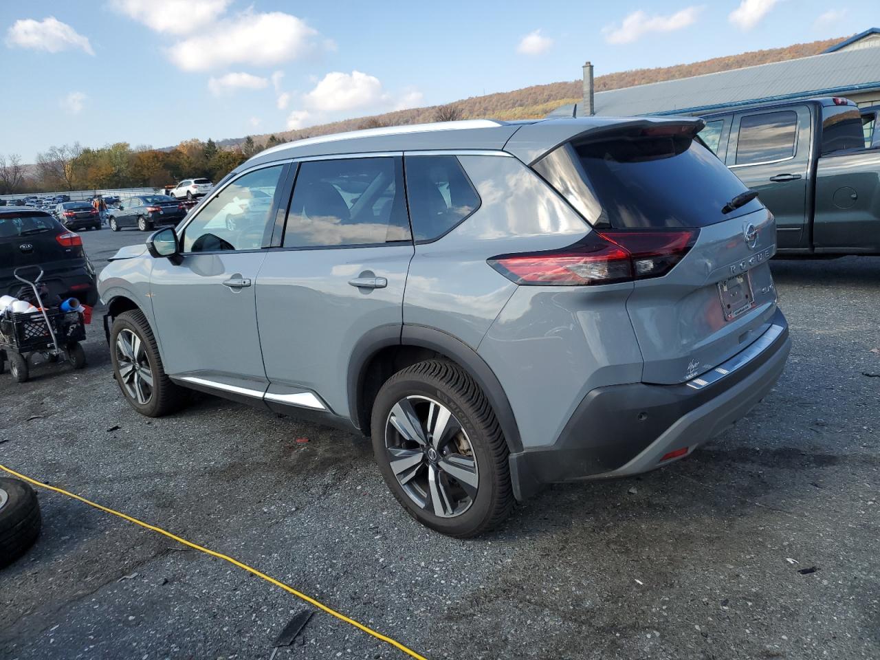 NISSAN ROGUE SL
