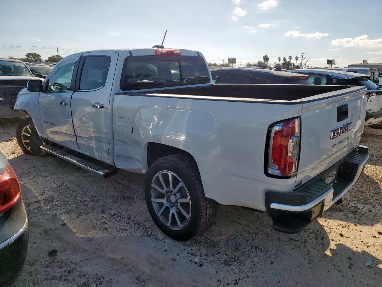 GMC CANYON DENALI