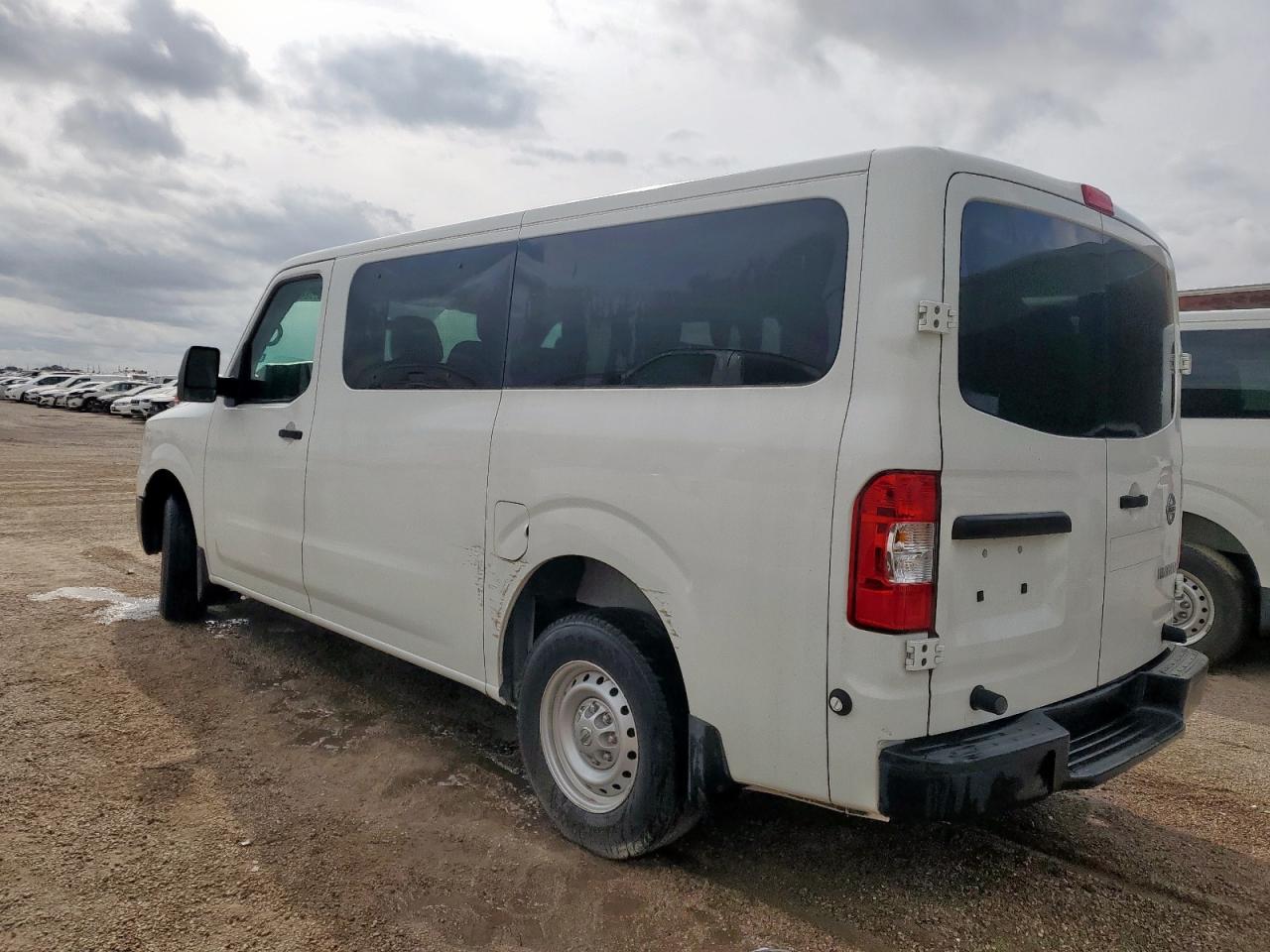 NISSAN NV3500 3500 S