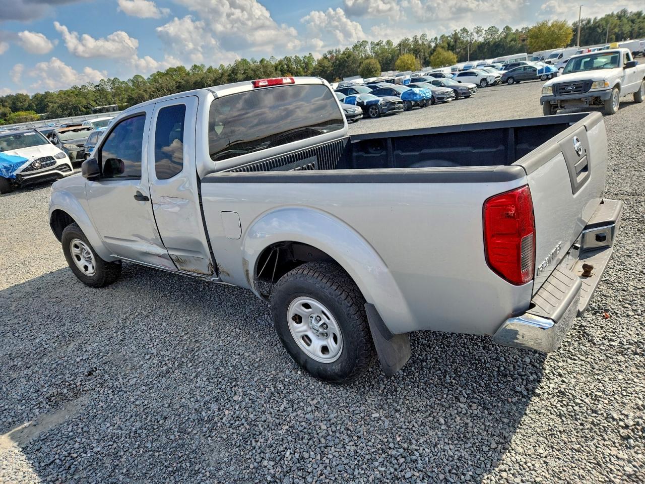 NISSAN FRONTIER KING CAB SE