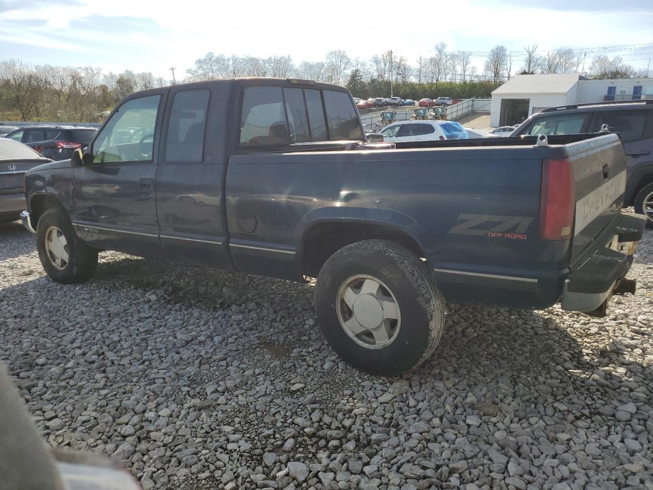 Lot #3287370988 1996 CHEVROLET GMT-400 K1