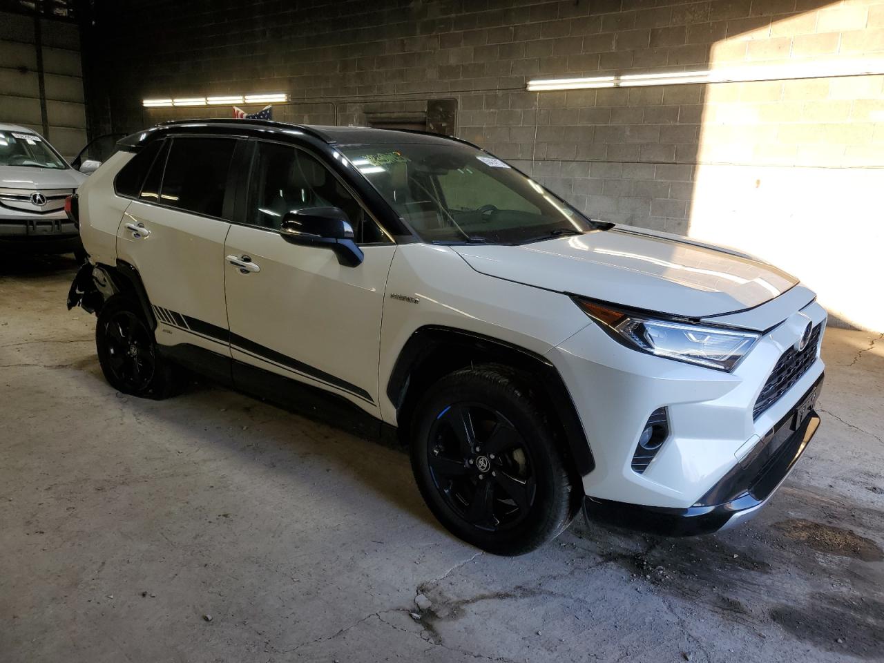 TOYOTA RAV4 XSE