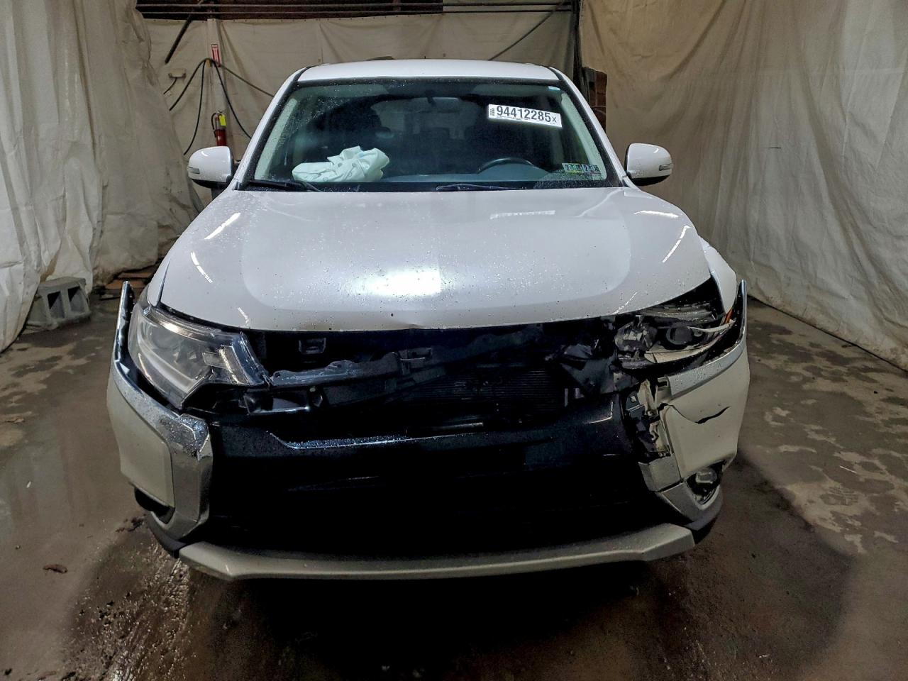 MITSUBISHI OUTLANDER SE