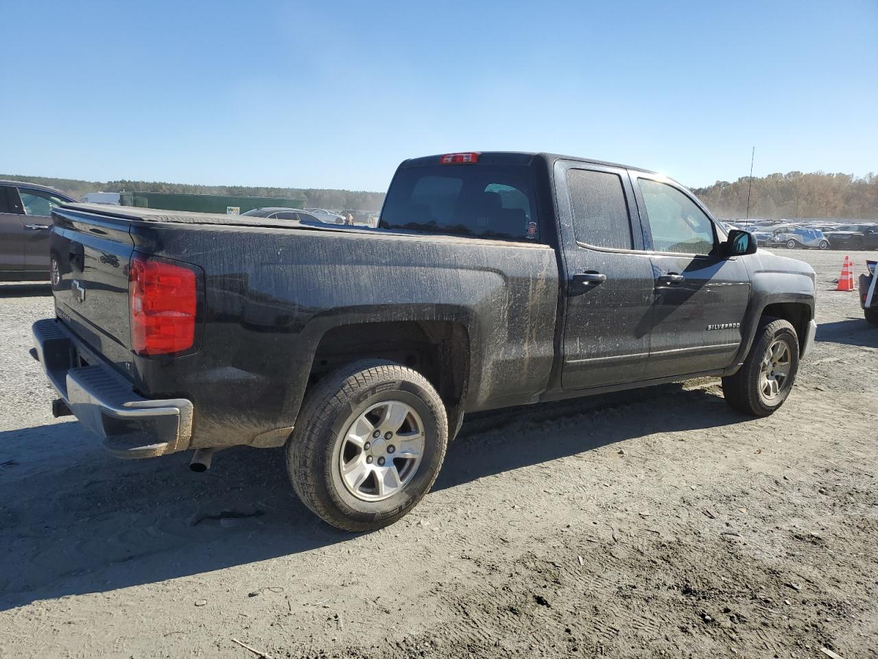 CHEVROLET SILVERADO C1500 LT