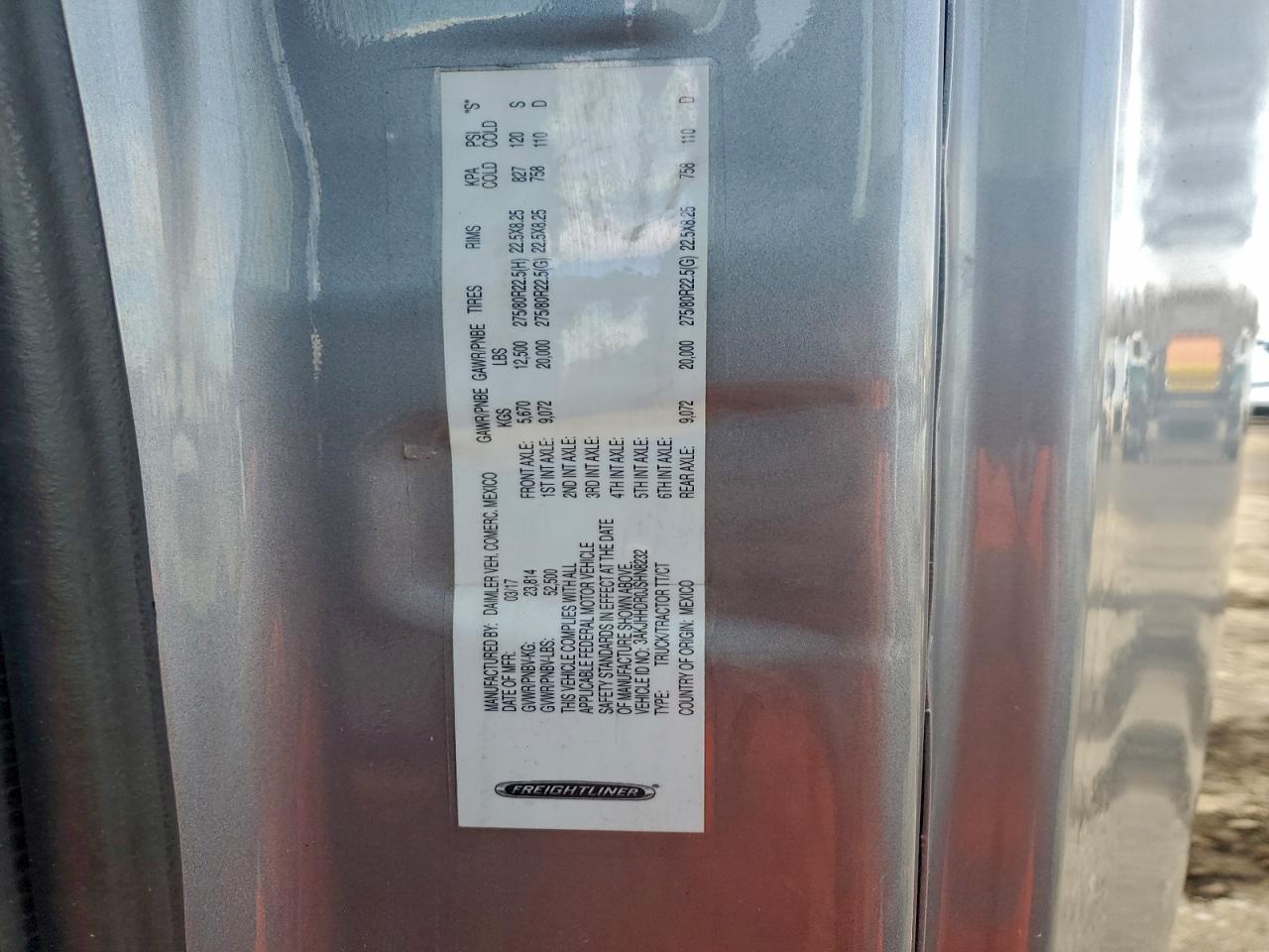 Lot #3305312305 2018 FREIGHTLINER CASCADIA 1