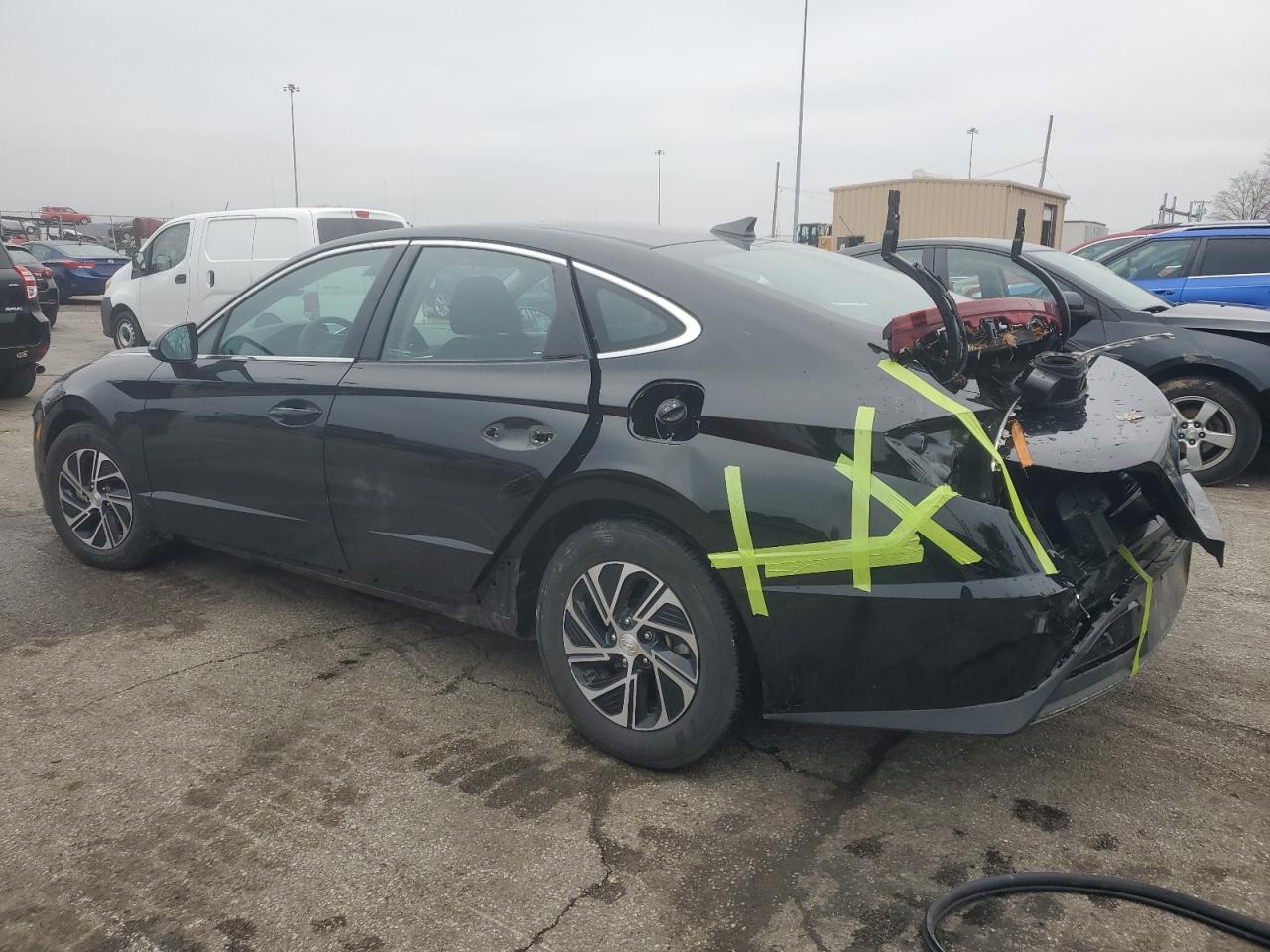 HYUNDAI SONATA HYBRID