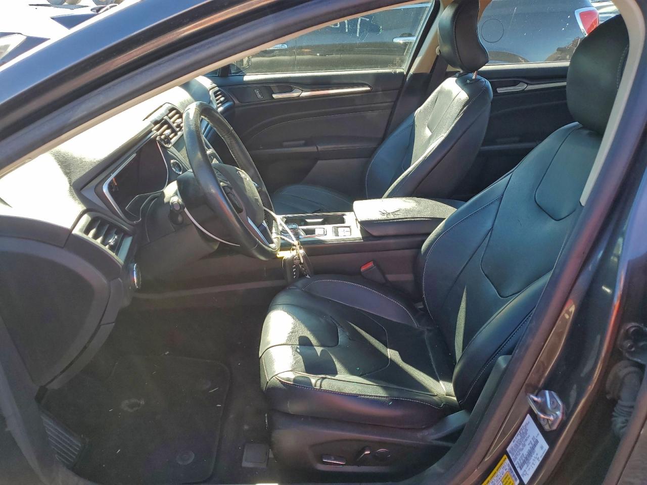 FORD FUSION TITANIUM PHEV