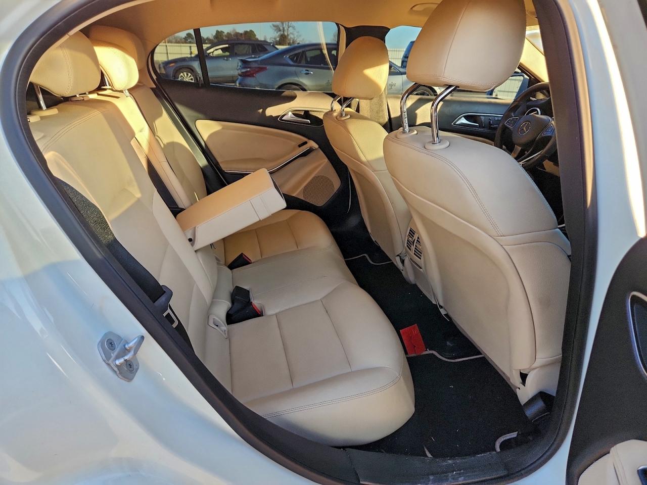 MERCEDES-BENZ GLA-CLASS 250