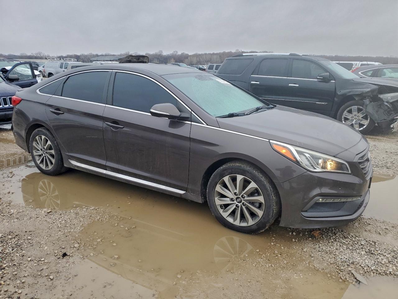 HYUNDAI SONATA SPORT