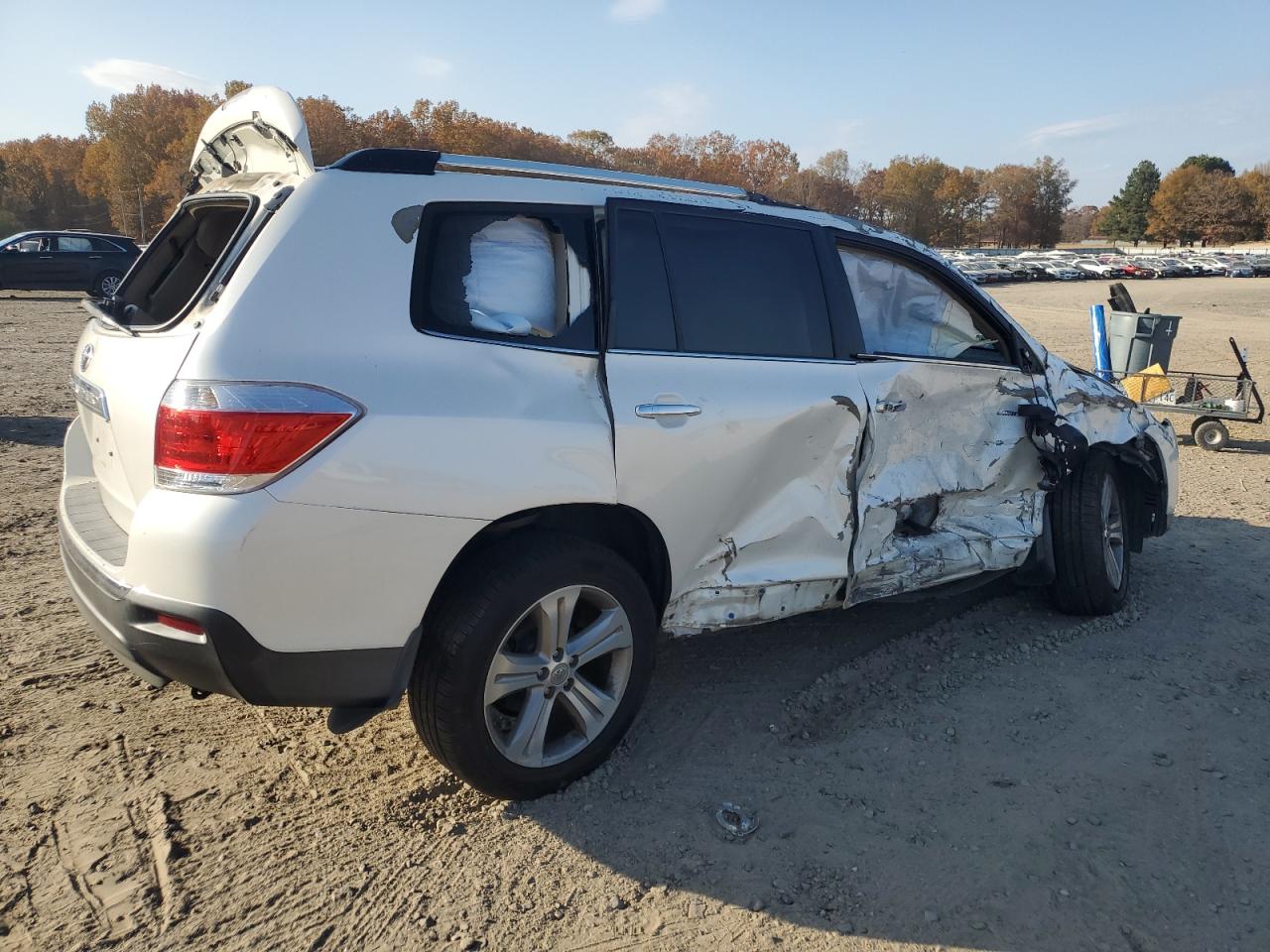 TOYOTA HIGHLANDER LIMITED