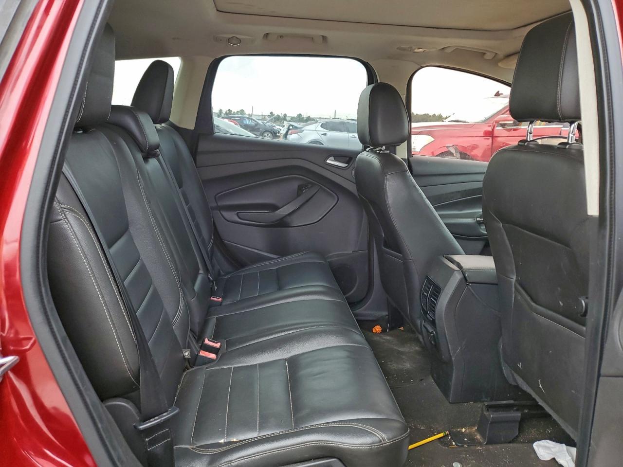 FORD ESCAPE TITANIUM