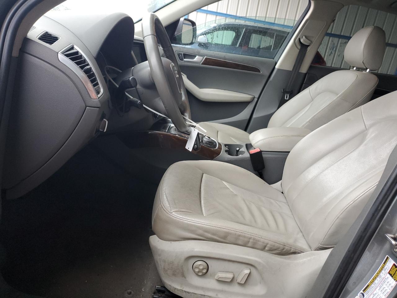 AUDI Q5 PREMIUM PLUS